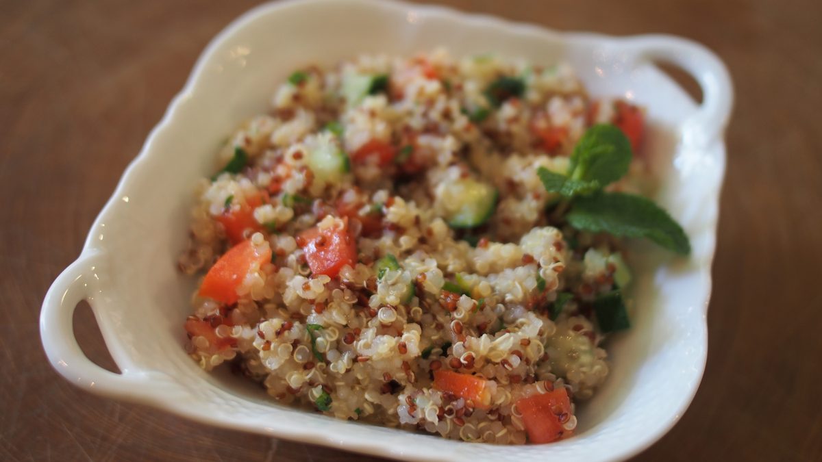 Duas saladinhas com grãos